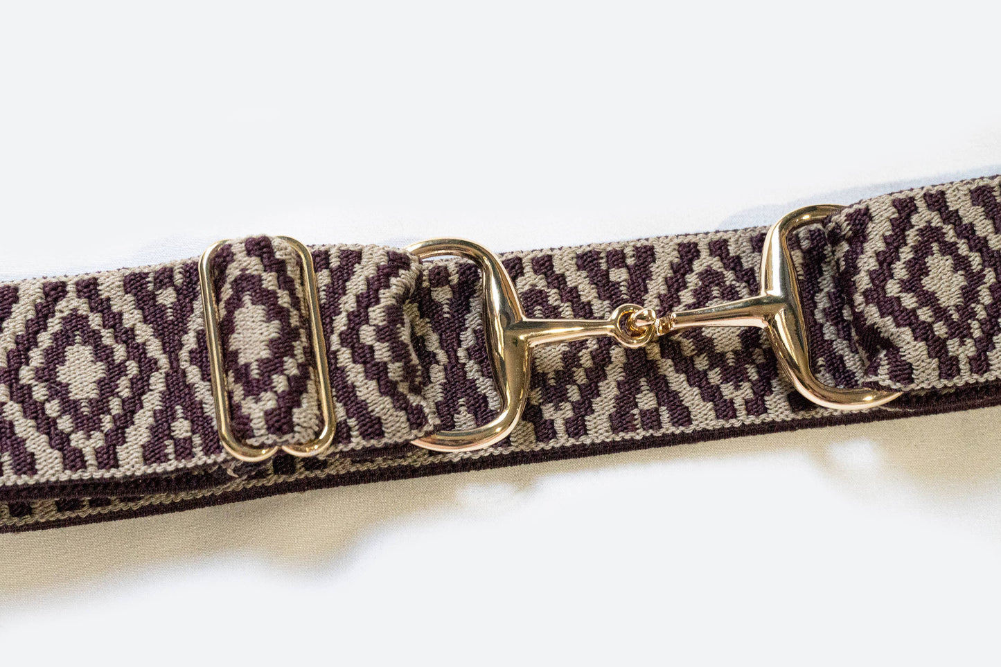 1.5" Elastic Belt - Gold Snaffle